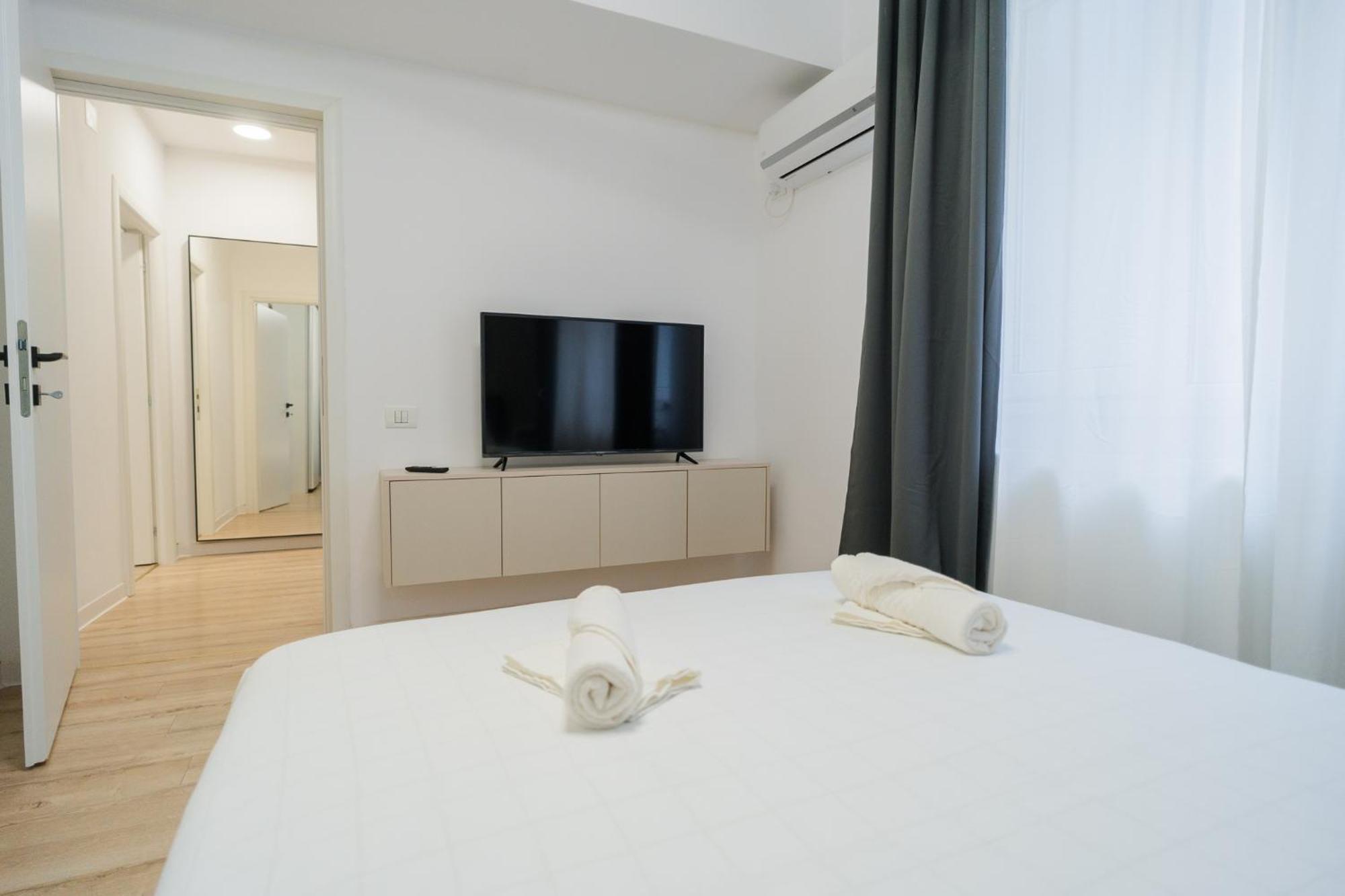 Elegant Gem Victoriei Avenue Apartment Bucureşti Exterior foto